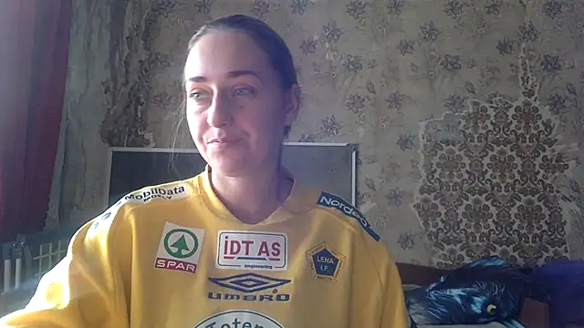 Snapshot of Vassila69 chatting on 12.15.25 Vassila69 online show from 12.15.25