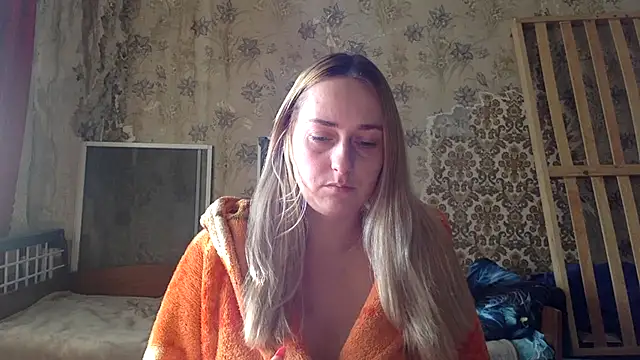 Snapshot of Vassila69 chatting on 12.17.25 Vassila69 online show from 12.17.25