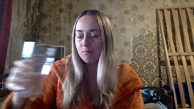 Snapshot of Vassila69 chatting on 12.18.25 Vassila69 online show from 12.18.25