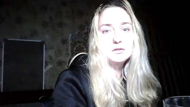 Snapshot of Vassila69 chatting on 01.12.26 Vassila69 online show from 01.12.26