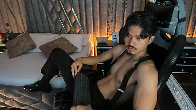 Snapshot of NicolaiKarav chatting on 07.01.26 NicolaiKarav online show from 07.01.26