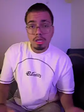 Snapshot of Henry_villa23 chatting on 01.18.26 Henry villa23 online show from 01.18.26