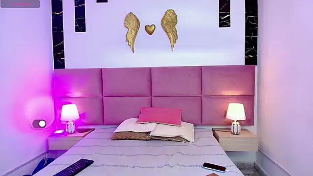 Skyee angel online show from 02.24.26