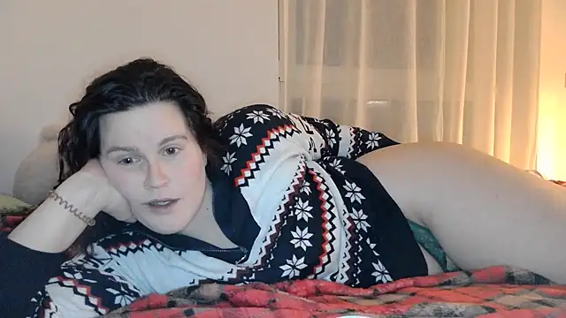 Snapshot of ada_in_europe chatting on 12.21.25 ada in europe online show from 12.21.25