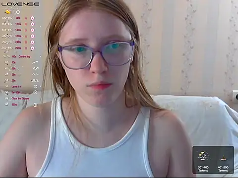 LustfulSarah online show from 11.22.25