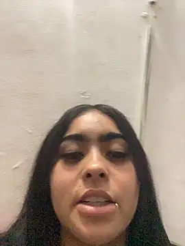 Snapshot of mia_violet8 chatting on 01.19.26 mia violet8 online show from 01.19.26