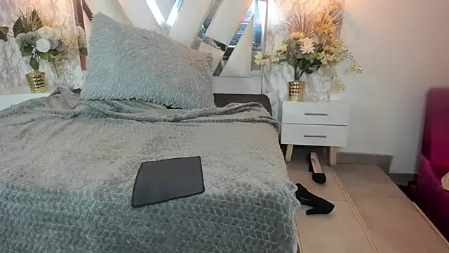 Mysterius Woman online show from 02.16.26