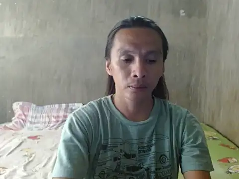 Snapshot of lovelycarla32 chatting on 05.27.26 lovelycarla32 online show from 05.27.26