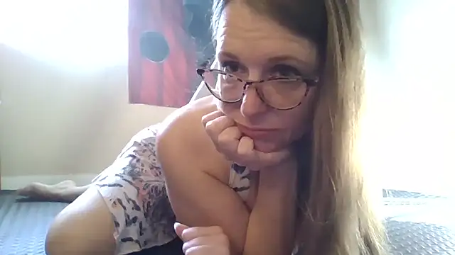 Snapshot of PinellasPlay chatting on 11.22.25 PinellasPlay online show from 11.22.25