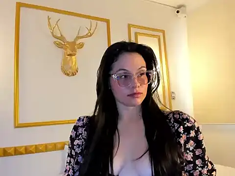 Snapshot of samantha_loughty chatting on 12.13.25 samantha loughty online show from 12.13.25