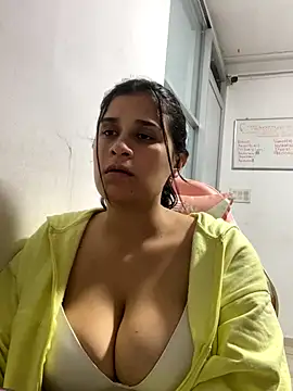 Snapshot of ArinaFoxx chatting on 11.25.25 ArinaFoxx online show from 11.25.25