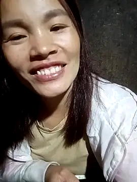 Snapshot of nangmo chatting on 12.22.25 nangmo online show from 12.22.25