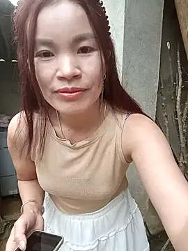 Snapshot of nangmo chatting on 12.23.25 nangmo online show from 12.23.25