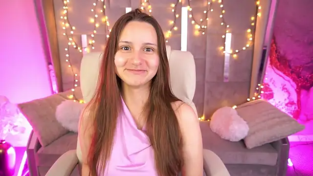 TinyNatalie online show from 06.03.26