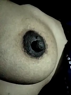 Snapshot of Daily_lust chatting on 12.17.25 Daily lust online show from 12.17.25