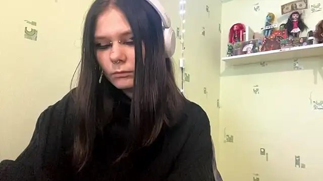 TraceeSchutt online show from 12.01.25