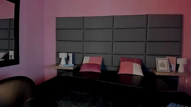 DAKOTA SAKURA online show from 02.01.26