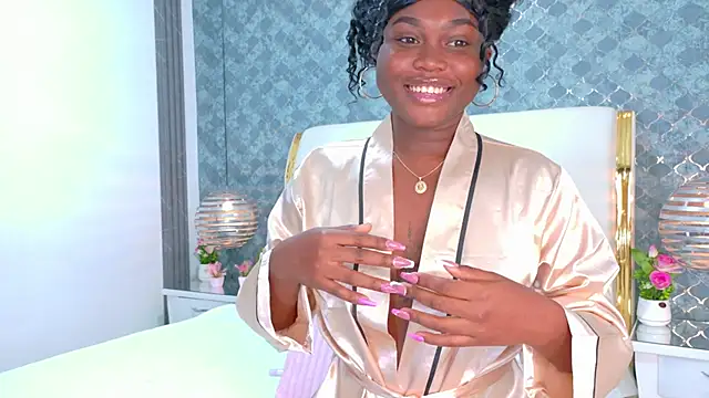 Snapshot of ThianaGarcia chatting on 01.13.26 ThianaGarcia online show from 01.13.26