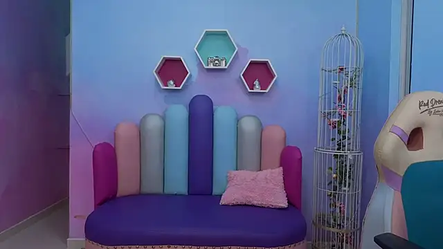 Snapshot of KateSkinny chatting on 01.10.26 KateSkinny online show from 01.10.26