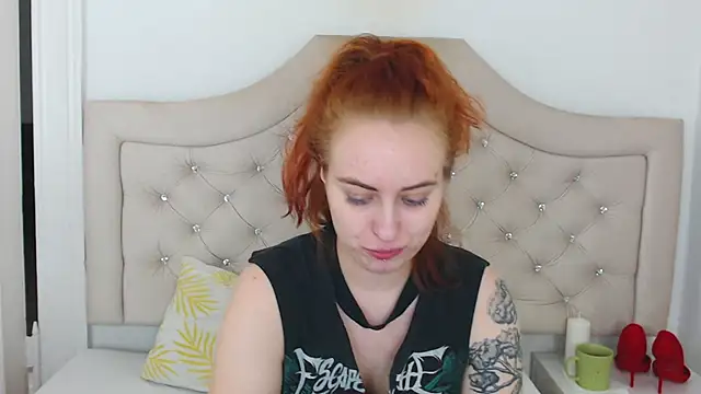 Snapshot of RubyBigBoobs chatting on 12.01.25 RubyBigBoobs online show from 12.01.25