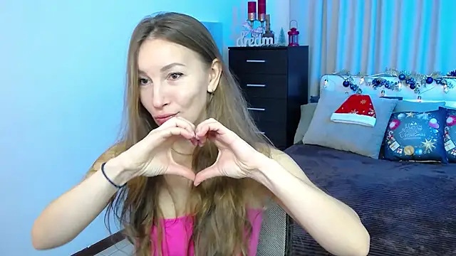 Snapshot of Brandy_Gem chatting on 12.22.25 Brandy Gem online show from 12.22.25