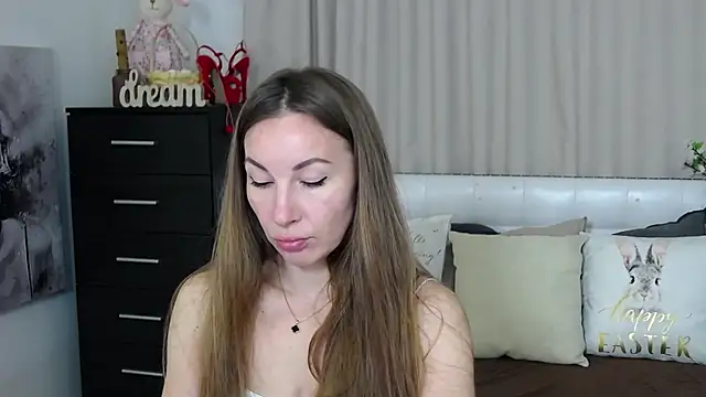 Snapshot of Brandy_Gem chatting on 04.08.26 Brandy Gem online show from 04.08.26