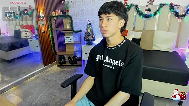 kaelwolf tay online show from 12.22.25