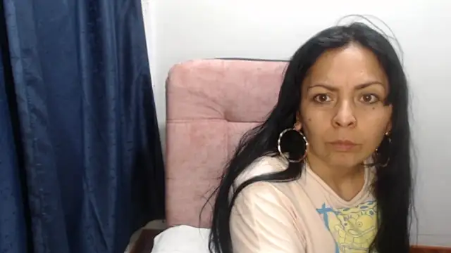 Paolahotty online show from 01.18.26