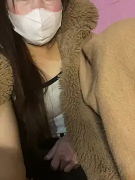 Snapshot of meganmeo chatting on 01.11.26 meganmeo online show from 01.11.26