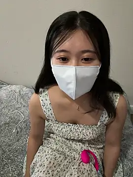 Minagi Shizuku online show from 12.17.25