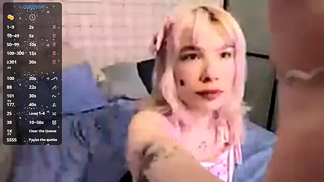 Snapshot of LolaDollyMur chatting on 01.13.26 LolaDollyMur online show from 01.13.26