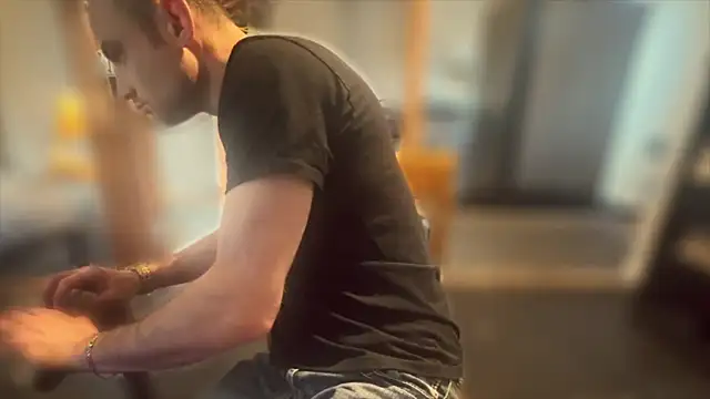 famous1tad online show from 01.10.26