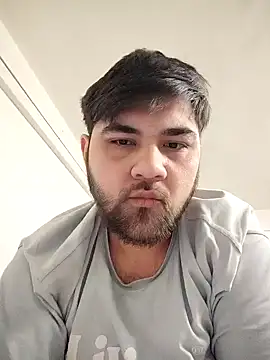 Snapshot of Koma001 chatting on 02.14.26 Koma001 online show from 02.14.26