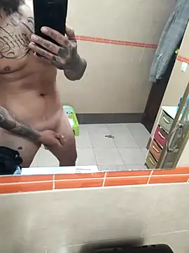 ParejaOcultaXX online show from 12.15.25