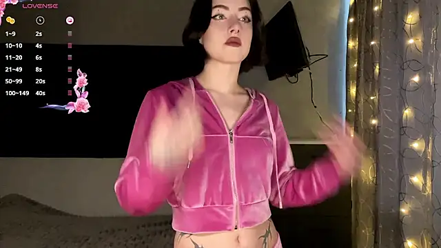 Snapshot of Meowluly chatting on 02.09.26 Meowluly online show from 02.09.26