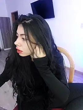 Snapshot of ArgentinaShani chatting on 04.21.26 ArgentinaShani online show from 04.21.26