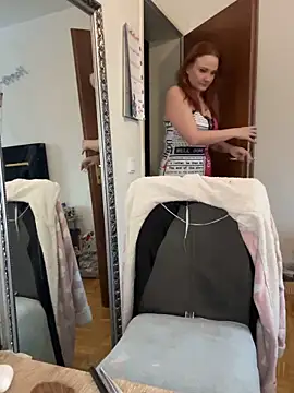 Snapshot of Fiebie_licios chatting on 02.01.26 Fiebie licios online show from 02.01.26