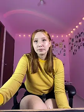Snapshot of Davne_ chatting on 05.14.26 Davne online show from 05.14.26