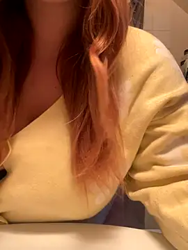 Snapshot of Blue-Coxy chatting on 11.26.25 Blue-Coxy online show from 11.26.25