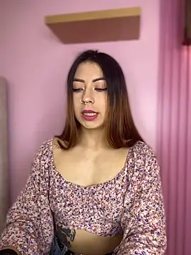 MaddieHunter online show from 11.27.25