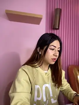 MaddieHunter online show from 12.17.25