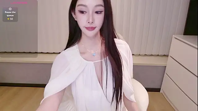 Snapshot of LULUbbaby_520 chatting on 04.12.26 LULUbbaby 520 online show from 04.12.26