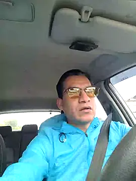 Snapshot of ChrisFloresP chatting on 06.21.26 ChrisFloresP online show from 06.21.26