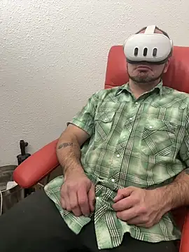 Snapshot of 2addictivelyhorny chatting on 02.02.26 2addictivelyhorny online show from 02.02.26