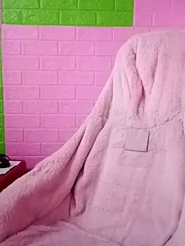 Snapshot of Lily-ross22 chatting on 03.02.26 Lily-ross22 online show from 03.02.26