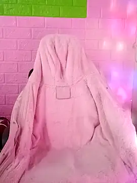 Snapshot of Lily-ross22 chatting on 03.08.26 Lily-ross22 online show from 03.08.26