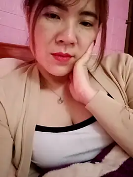 Snapshot of Lily-ross22 chatting on 03.09.26 Lily-ross22 online show from 03.09.26