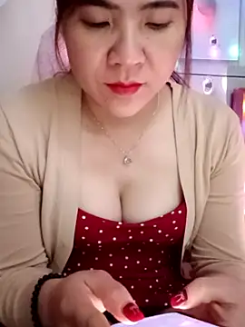 Snapshot of Lily-ross22 chatting on 03.11.26 Lily-ross22 online show from 03.11.26