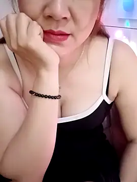 Snapshot of Lily-ross22 chatting on 03.20.26 Lily-ross22 online show from 03.20.26