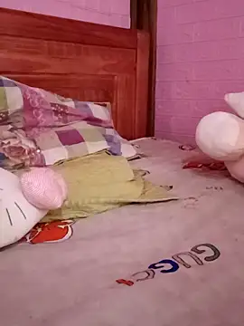 Snapshot of Lily-ross22 chatting on 04.07.26 Lily-ross22 online show from 04.07.26